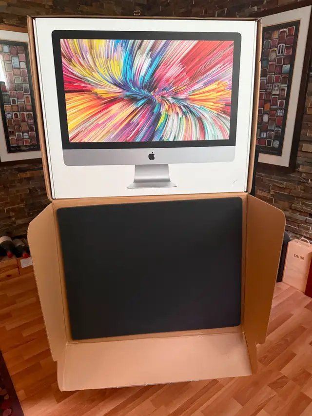 iMac 2020 5K 27" - i7 3.8 GHz 64GB 1TB HDD62863269268483122