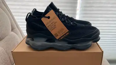 IF LISTING IS UP - SHOES ARE AVAILABLE. Brand new. 100% authentic. No Trades. Travis Supreme concept...