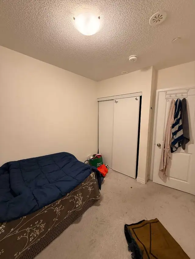 Private Room for a Female in Scarborough in Room Rentals & Roommates in City of Toronto - Image 10