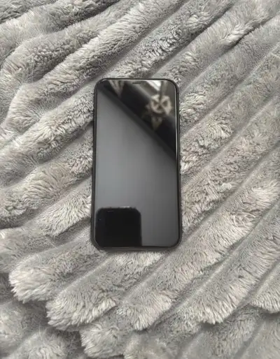 Iphone 11, View more