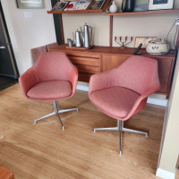 Set of 2 Mid Century Vintage Mod Burke Tulip Swivel Chairs