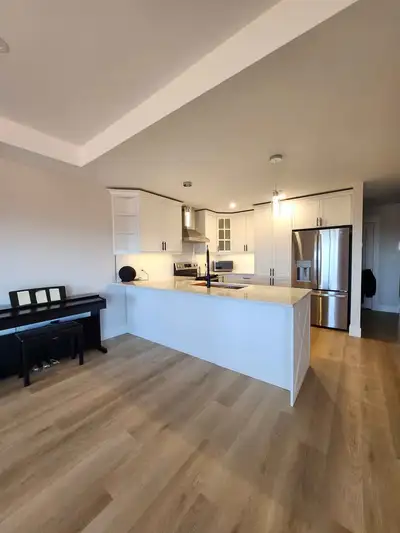 **Single Occupancy Only** Clean, modern home – move-in ready Large Room: $850/month Small Room: $820...
