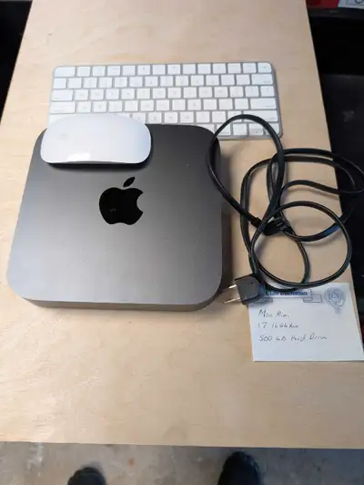 Mac mini 16g ram i7 500gb hard drive. Clean install no account on it. Includes magic mouse and keybo...