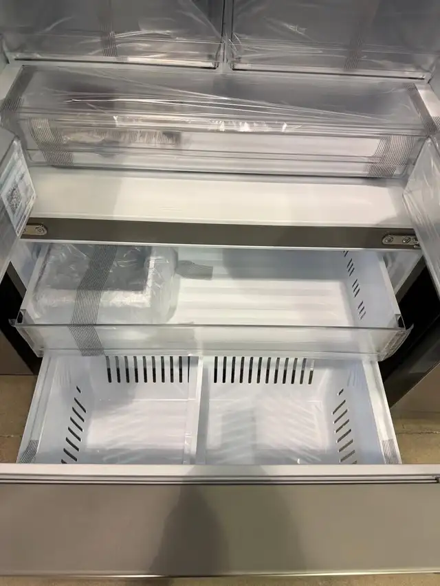 Econoplus Halifax Big Sale Open Box LG 36 Inch Fridge in Refrigerators in City of Halifax - Image 4