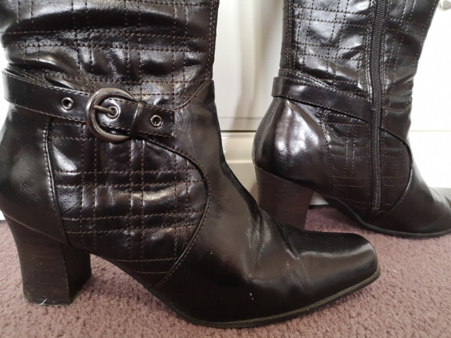 London Fog Black/Brown Tall Heeled Boots (Size 9) in Women's - Shoes in Edmonton - Image 3