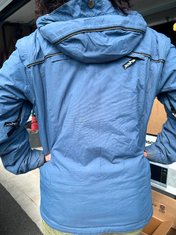 Manteau de ski Avalanche XS dans Femmes - Hauts et vêtements d'extérieur  à Ville de Montréal - Image 3