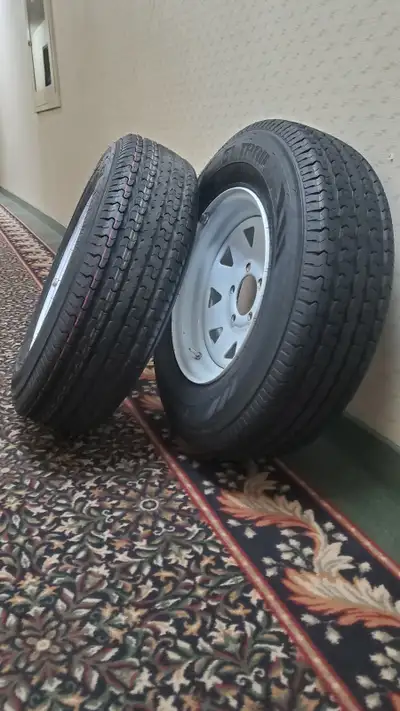 Hello and good day to all. I have 2 Gallant GL Trailer ST205/75R14 + 2 Carilse Rims Balanced! Load R...
