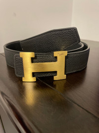 Black reversible H belt