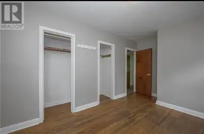 A private room is available in a spacious 4-bedroom, 2-bathroom house located near Dundas Street & S...