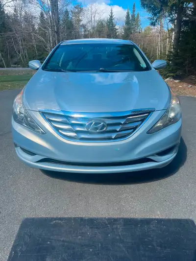 Low km Breaks just done, perfect condition No accidents Back up Camera Drives smooth Apple and Andro...