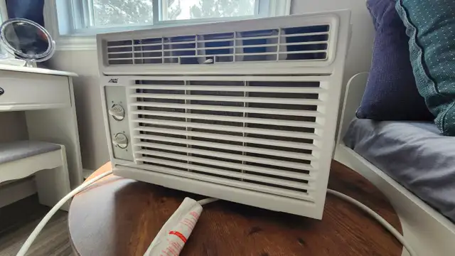 Arctic Wind Window AC - 5,000 BTU414907837752944640