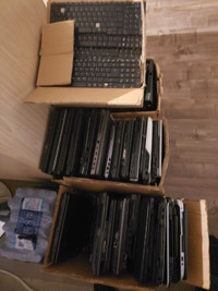 Mega lot de pièces de laptop 