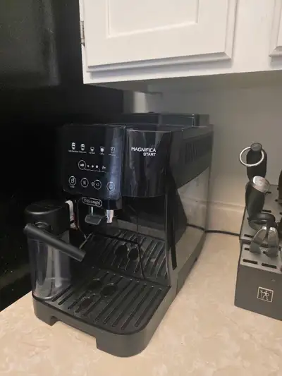 DeLonghi Magnifica start , View more