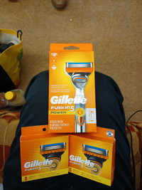 New gillette fusion 5 power razor and two 8 pack razor cartridge