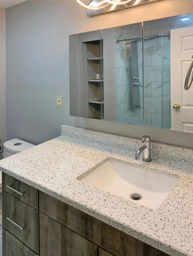 2 Rooms Available in 3BR/1BA Main Floor of Duplex Home $956.67/m in Room Rentals & Roommates in Oakville / Halton Region - Image 15