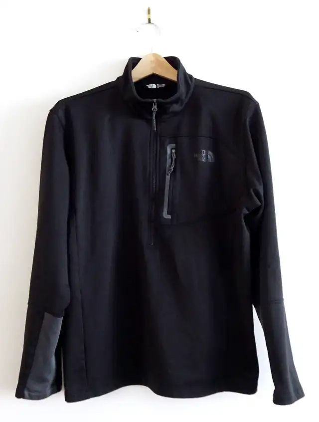 Men’s Medium NORTH FACE half-zip black fleece sweatshirt. in Men's in Markham / York Region - Image 3