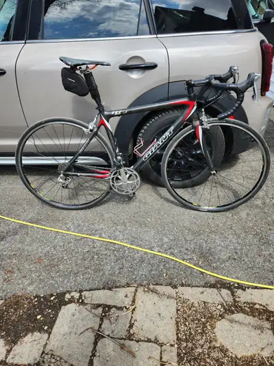 Giant TCR1 - Carbon Fiber Road Bike, View more