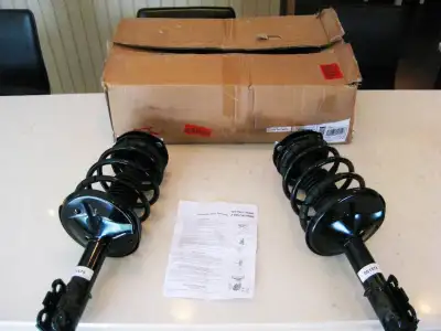 Selling a Pair of Brand New in the box 1992 -1996 Toyota Camry or Toyota Avalon Complete Front Strut...