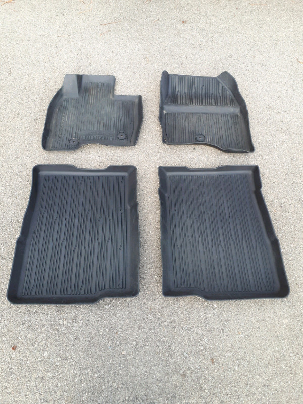 OEM genuine floor mats Ford Explorer 2017 in Other Parts & Accessories in Hamilton