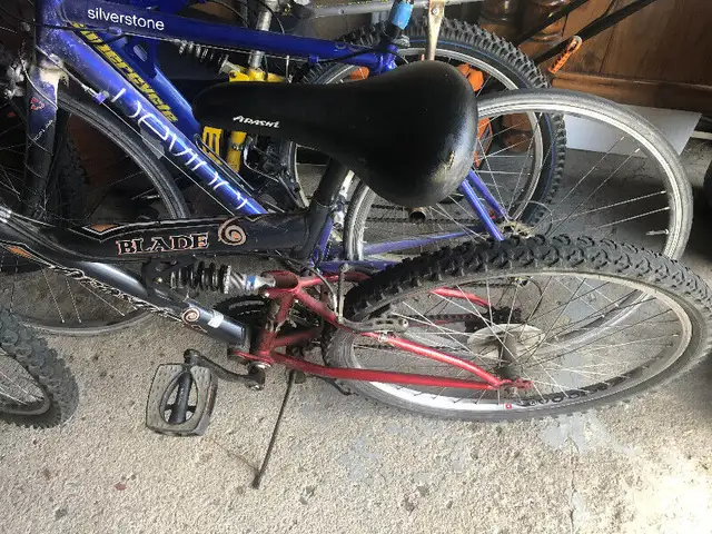 FS: CCM savage dual shock mountain bike; exercise and road bike in Road in Ottawa - Image 5