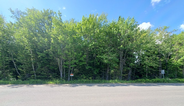 Terrain Commercial à Vendre - Commercial Land for Sale — photo 3