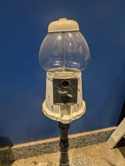 Full Solid Metal Stand, Machine Casing and Lid, Solid Glass Dome and the Mechanical Works Great; it...