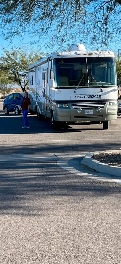 RV Class A coach is powered by a custom vortex 8100 CHEV, with a 9 speed Allison transmission that s...
