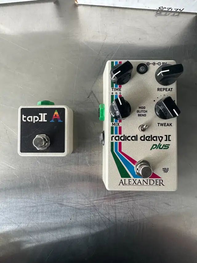 Alexander Pedals Radical Delay II Plus w/ Tap II Tempo Pedal in Amps & Pedals in City of Montréal - Image 4