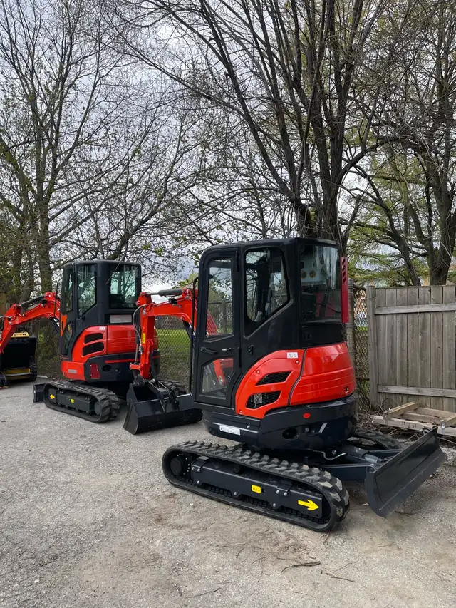 Excavating service/ grading63007358193281122