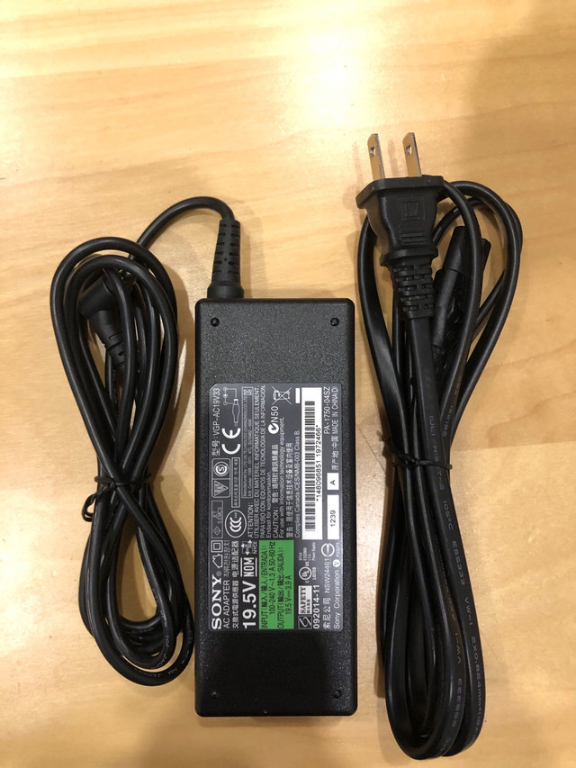 New Genuine Sony AC Adapter Charger VGP-AC19V33 -- 3.9A 19.5V in Laptop Accessories in Markham / York Region - Image 2