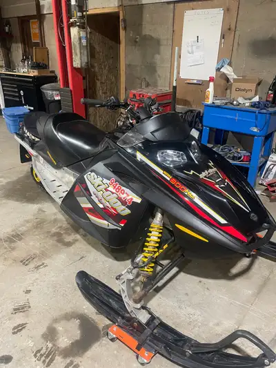 Both great working sleds, very reliable. GSX is in 9/10 condition MXZ is 7/10. Message for more pict...
