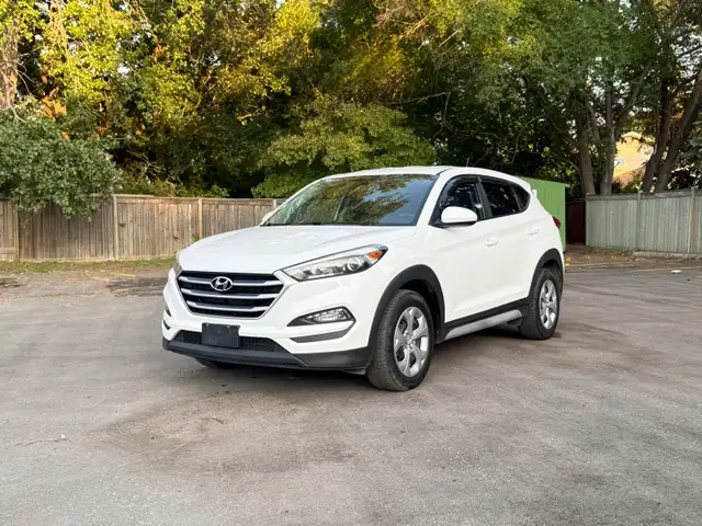 2017 Hyundai Tucson | AWD | Heated Seats | Back up | Bluetooth 