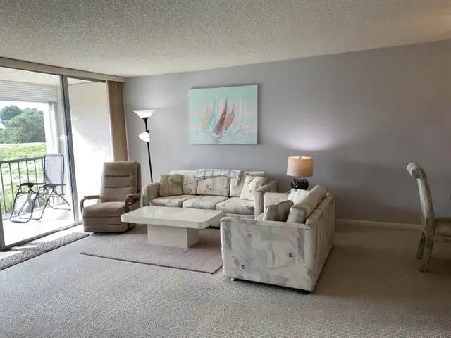 Furnished 2BD/2BTH condo in Lauderhill FL available to rent. in Florida in Canada - Image 3