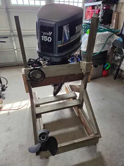 Motor runs great! Can be seen running. Oil injection pump works. Has power trim and electric/manual...