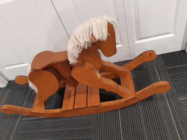 Wooden Rocking Horse in Toys & Games in Kitchener / Waterloo - Image 3