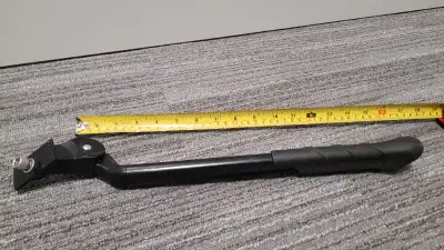 FAT BIKE: AXIOM adjustable height kickstand (center-mount)., View more