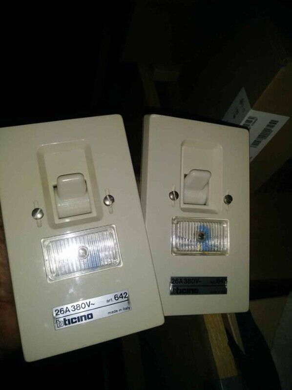 Bticino Surface Bipolar switch with wire fuse 26A 380V - ART 642 |  Electrical | Mississauga / Peel Region | Kijiji