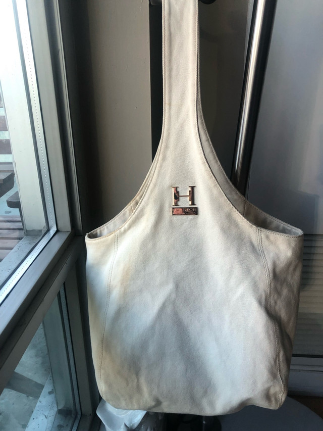 EUC - HALSTON HERITAGE PAPER BOY BAG in Women's - Bags & Wallets in City of Toronto
