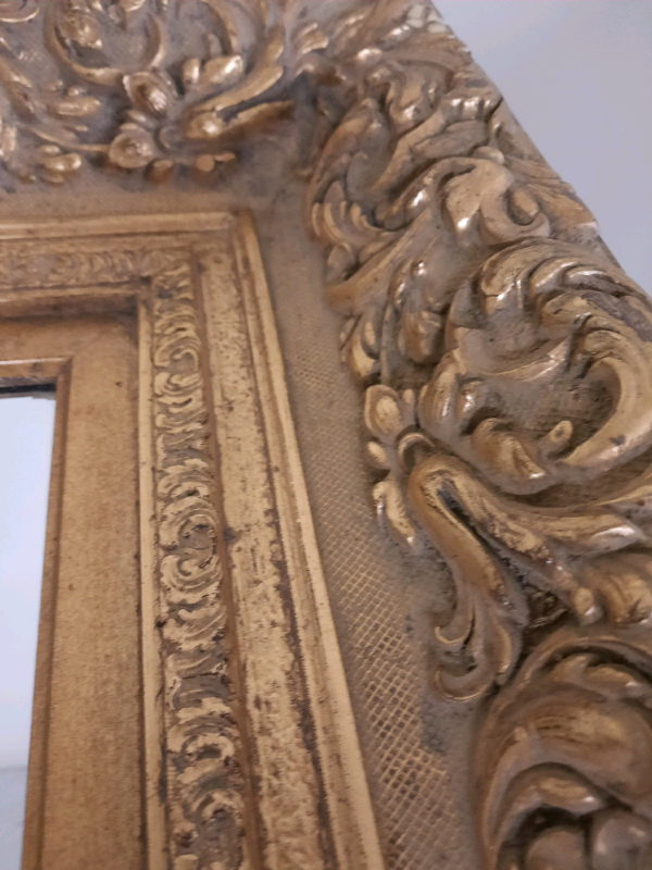 Antique Handcrafted wall mirror in Arts & Collectibles in Mississauga / Peel Region - Image 5