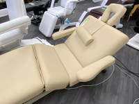 One-Motor Electric MASSAGE BED!! ONLYT$1199