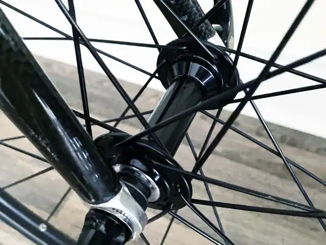 Full Carbon Aquila flat bar 2x10 Racing Road Bike Mint in Road in City of Toronto - Image 4