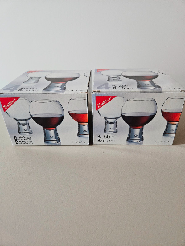 NEW CONTEMPORARY Bubble Bottom Wine Goblets in Kitchen & Dining Wares in Winnipeg