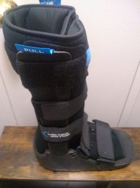 Brand new xl inflatable Ortho boot