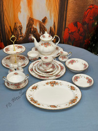 Paragon Elizabeth Rose Bone China Made in England. Discontinued 