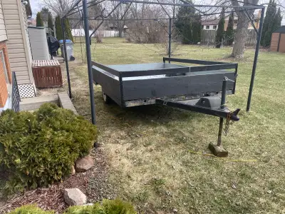 7x10 bed. New wooden sides 5’ between fenders 17/8 coupler New wiring and lights 4 prong flat plug T...