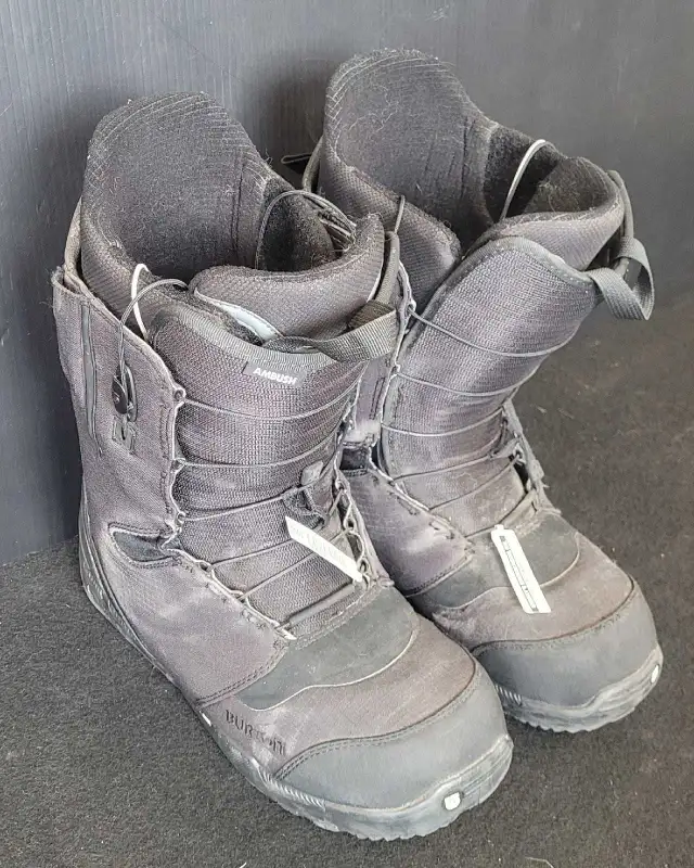 Men SZ 12 Burton Ambush Snowboard Boots (31142017) in Snowboard in Calgary - Image 3