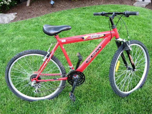 Adult or Teen Size CCM X-Volt 18 Speed 20" Frame Road Bike in Road in Kitchener / Waterloo - Image 2