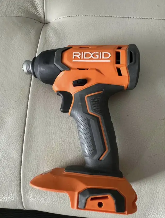 New! RIDGID 18V Lithium-Ion Cordless 1/4-inch Impact Driver (Too in Power Tools in Mississauga / Peel Region - Image 3