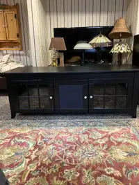 Tv stand 60&nbsp;inches long