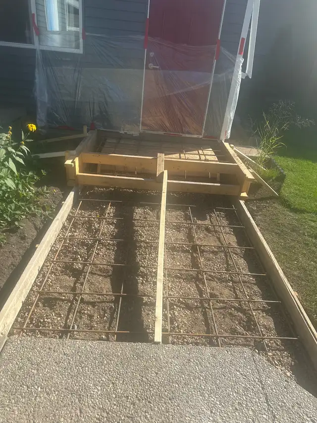 Overland Concrete  LTD 780-984-7715 in Interlock, Paving & Driveways in Edmonton - Image 3